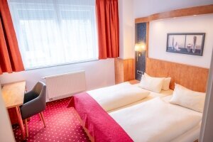 Doppelzimmer Standard, Quelle: (c) AaRa Hotel