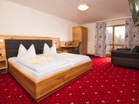 Dreibettzimmer, Quelle: (c) Hotel zum Hirschen Dreibettzimmer, Quelle: (c) Hotel zum Hirschen