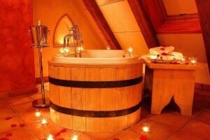 Junior Suite mit freistehender Badewanne, Quelle: (c) Mittelalterliches Hotel Arthus