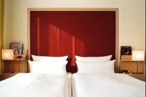 Komfort-Doppelzimmer, Quelle: (c) SORAT Hotel AMBASSADOR Berlin