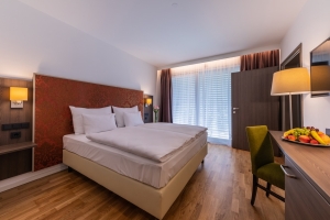 Premium-Doppelzimmer mit Balkon, Quelle: (c) Pytloun Schlosshotel Weikersdorf