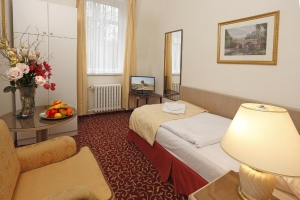 Standard Einzelzimmer im Nebenhaus Romania mit Hofblick, Quelle: (c) Windsor Medical Complex & Spa Hotel