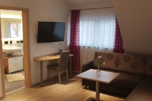 Suite mit Balkon, Quelle: (c) Steakhüsli Hotel-Restaurant