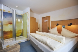 Superior Doppelzimmer, Quelle: (c) Flair Hotel Zum Schwarzen Reiter
