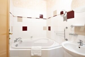 Doppelzimmer mit Stadtblick, Quelle: (c) Wellness Hotel Jean de Carro