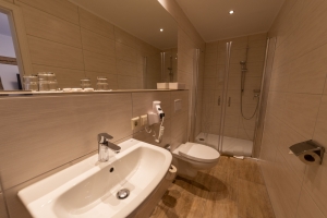 Doppelzimmer Komfort Balkon, Quelle: (c) Hotel Zum Goldenen Löwen