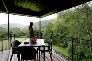 Bergchalet im Grünen, Quelle: (c) Jugendstilhotel Trifels 