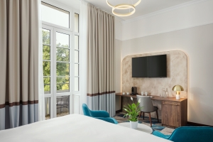 Deluxe-Doppelzimmer mit Balkon oder Parkblick, Quelle: (c) Harvey Spa Hotel