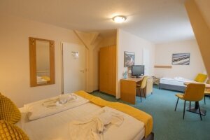Dreibettzimmer, Quelle: (c) Alte Klavierfabrik Meißen