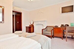 De Luxe Zimmer mit Balkon und Kolonade Aussicht, Quelle: (c) Sun Palace Spa & Wellness