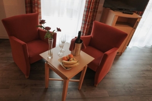 Doppelzimmer Deluxe mit Balkon, Quelle: (c) Steakhüsli Hotel-Restaurant