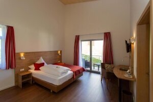 Doppelzimmer "Komfort" mit Balkon, Quelle: (c) Hotel Waldblick