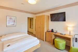 Doppelzimmer mit Balkon, Quelle: (c) Parkhotel zum Stern