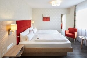 Doppelzimmer mit Balkon, Quelle: (c) Parkhotel zum Stern