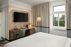 Doppelzimmer mit Balkon oder Parkblick, Quelle: (c) Harvey Spa Hotel