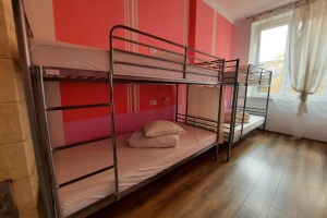 Bett im Frauenschlafsaal mit 6 Betten #10, Quelle: (c) Lorf Hostel&Apartments