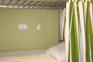 Bett im gemischten 8-Bett-Schlafsaal, Quelle: (c) Lorf Hostel&Apartments