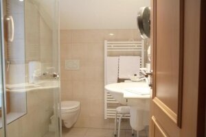 Komfort Doppelzimmer, Quelle: (c) Hotel Schöne Aussicht