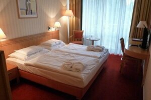 Standard Doppelzimmer, Quelle: (c) 4* Esplanade Ensana Health Spa Hotel