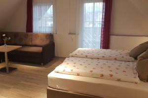 Suite mit Balkon, Quelle: (c) Steakhüsli Hotel-Restaurant