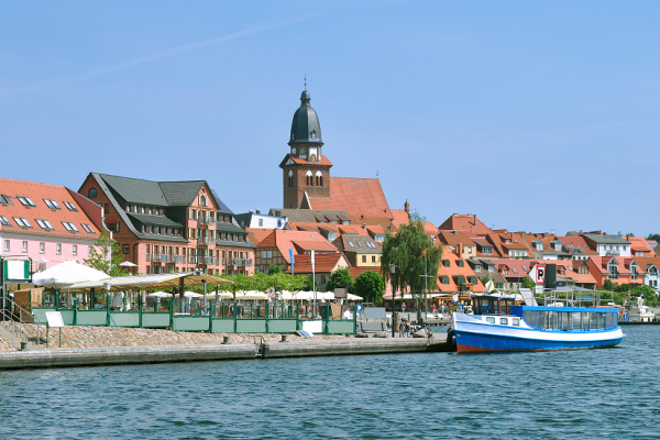 Waren Uhr Mueritzsee, Deutschland  